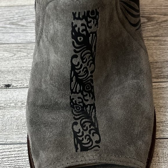 Custom Embellished Grey Suede Heels - Picture 4 of 7